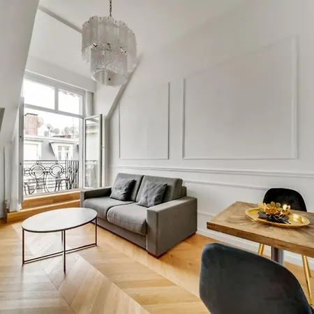 192-Suite Champs Elysees *